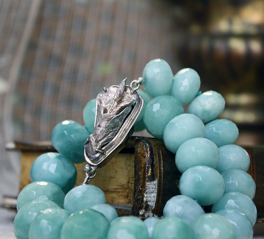 Shop I Solomon Strands