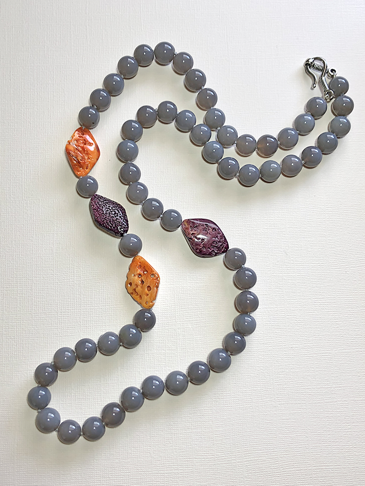 Spiny Oyster Agate Necklace