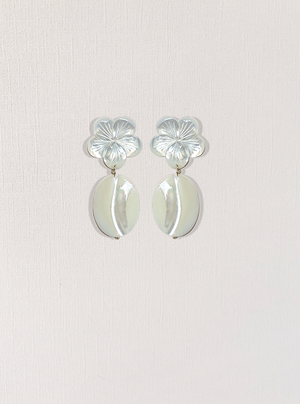 Mother-of-Pearl Flower Earrings, Oval